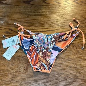 New Maaji Signature Cut Reversible Bikini Bottoms